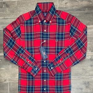 Vineyard vines classic fit tucker shirt